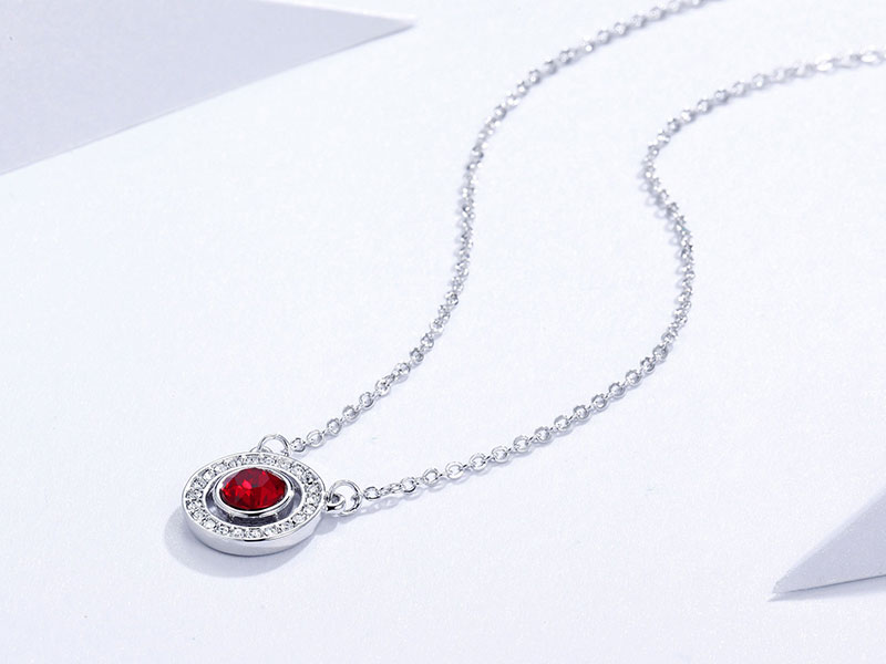 red-jewellery-fashion-myjewellerystory-blog-ruby-pendant