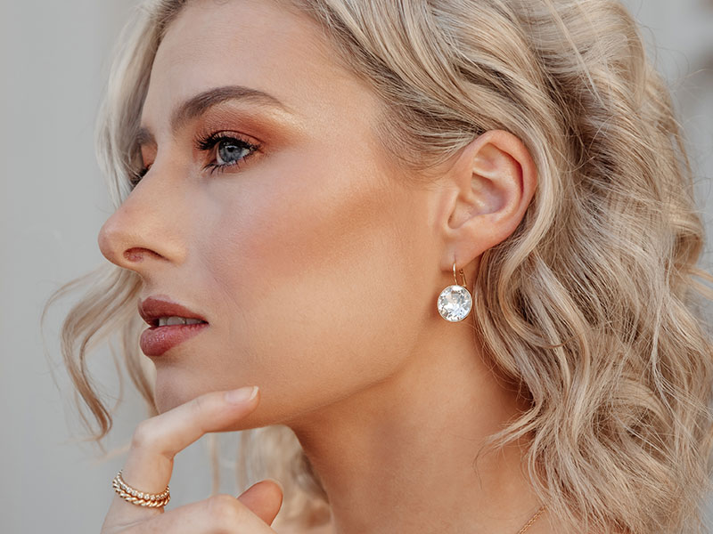 wearing-bella-earrings-sparkle-fashion-myjewellerystory-blog